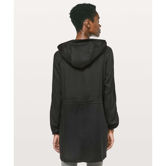 Lululemon City Stroll Tencel Jacket Sz 8 Black Hooded Anorak Cinch Waist Utility - Picture 2 of 16